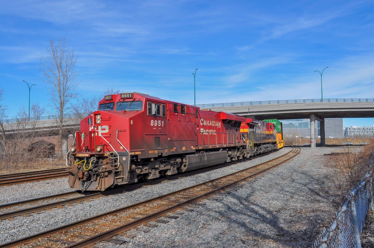 On March 7, 2024, CPKC 133 passed Outremont with two gevos.