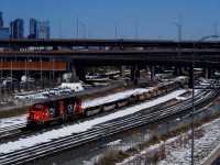 With the East End Horn switch not working (the east end of CN's Pointe St-Charles Yard), CN 500 has had to go to the main line to run around its train before going to the Port of Montreal. Soon the power will uncouple and run to the other end of these cars.