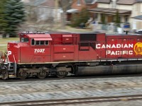 We've been very lucky to have these 2 (7030 is the other) on 238-239 for a couple of weeks. Considering there are only 59 of them, we're more than lucky. Thus, the challenge becomes finding a different view.