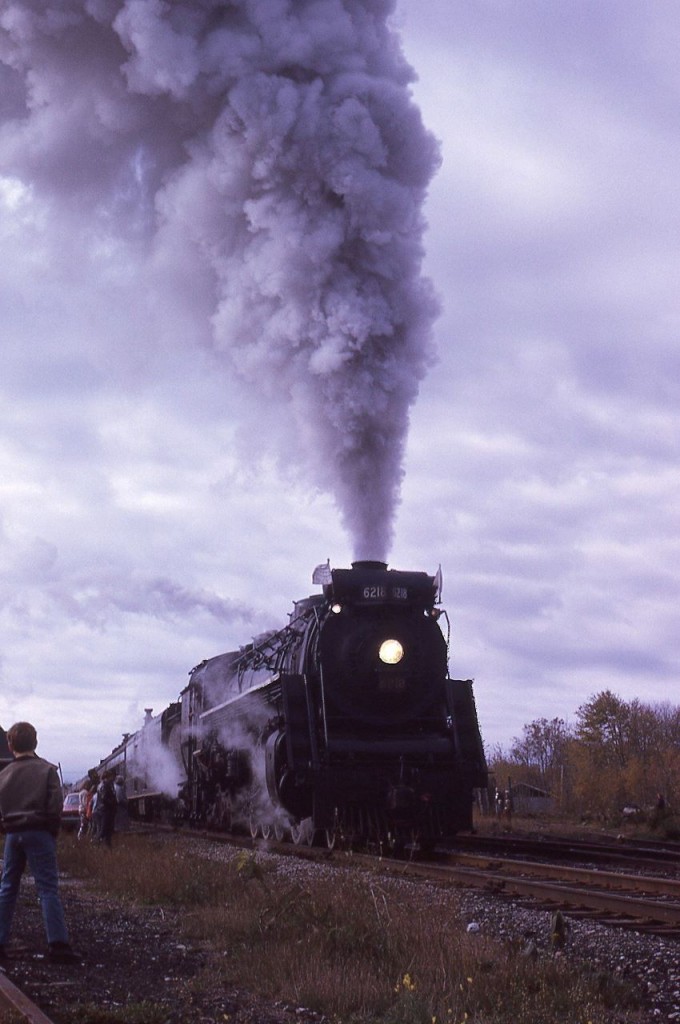 One of the many Upper Canada Railway Society fan trips with the 6218 begins to pull away from Uxbridge, Ontario.
The 6218 put on a great show for everyone.