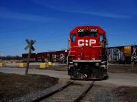 CPKC G95 has made a rare daylight run to the Seaway Spur as its power heads back to the rest of its train after dropping off tank cars at a client.