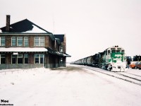 Leased GATX GP40G 3080 and Cape Breton & Central Nova Scotia Railway (CBNS) C630M 2035 are viewed ready to depart for their return trip to Goderich at Stratford, Ontario on February 6, 1994. The winter of 1993-1994 was a brutal one for GEXR’s fleet of second-hand GP9’s and by early February, most were either out of service or severely ailing, which forced RailTex to lease power or transfer from their other operations.