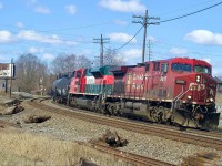 Early CP 237 approaches the mills in Streetsville with a ferromex trailing. 