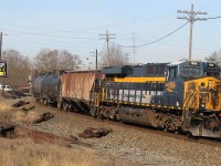 Cp 529 comes through Streetsville with CSX 1869 on the tailend. 