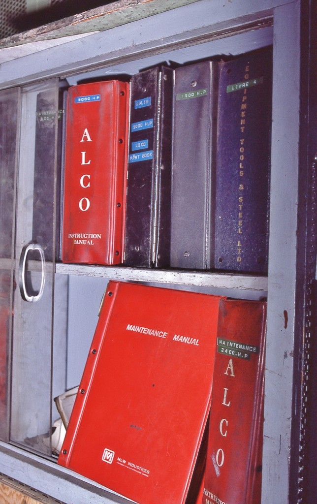 ALCO 'bibles': Maintenance, Operating, Parts, Repair, and Tool manuals,


  and all in anglais (that would not be allowed in today's P.Q.) 


 At Cartier Railway shops, Cartier P.Q., June 7, 1981 Kodachrome by S.Danko



More


      ex UP 2905    



sdfourty