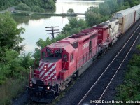 CP Northbound with CP SD40-2 5410 and SOO SD40B 6450 through Bayview. Only one of those SOO SD40B was on the roster back in 1995.