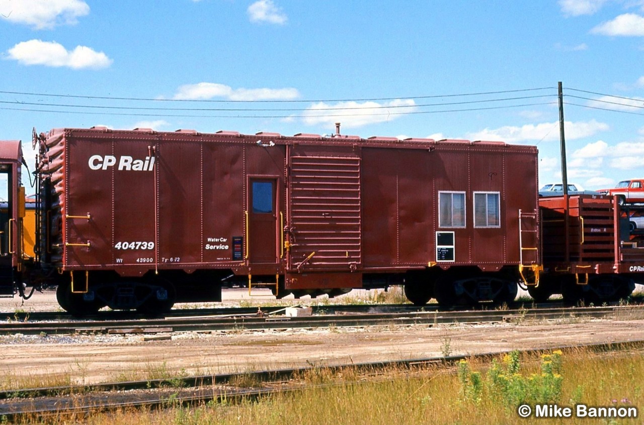CP work train box 404739 awaiting its next call.