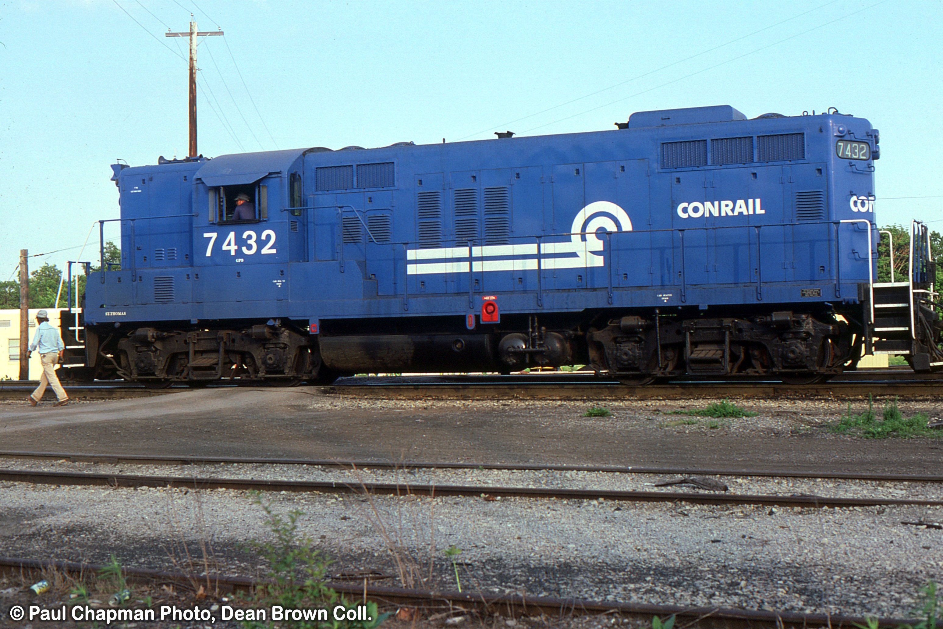 Railpictures.ca - Paul Chapman Photo, Dean Brown Coll. Photo: CR GP9 ...