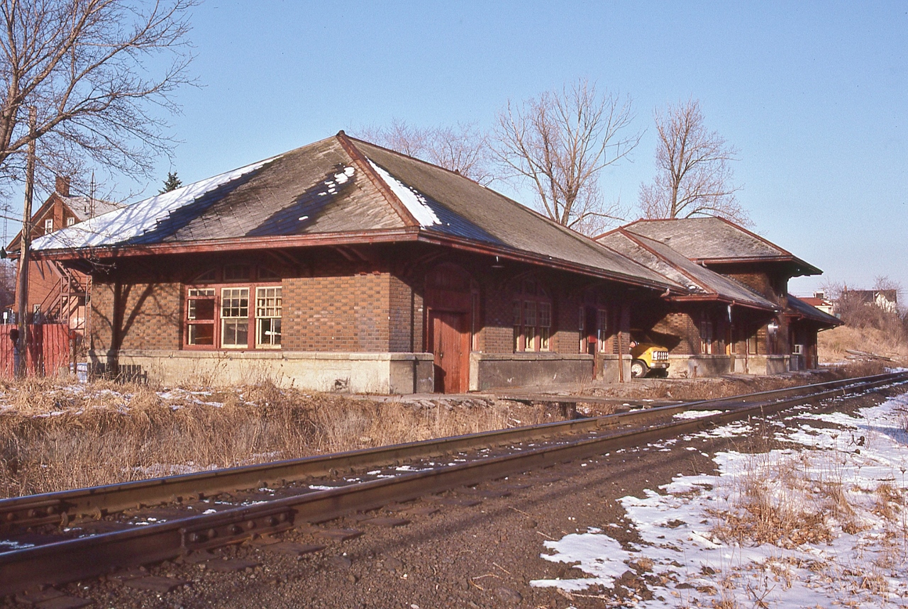 ...still standing...as of 1983


At CP Rail Oshawa, February 13, 1983 Kodachrome by S.Danko