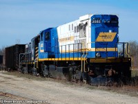 TRRY M420W 3582 and ALGO S-2 7024 on the deadline at Brown Rd. in Welland, waiting to be scrapped.