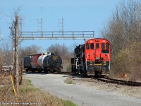 TRRY S-13u 110 and TRRY RS18u 1842 at Feeder West