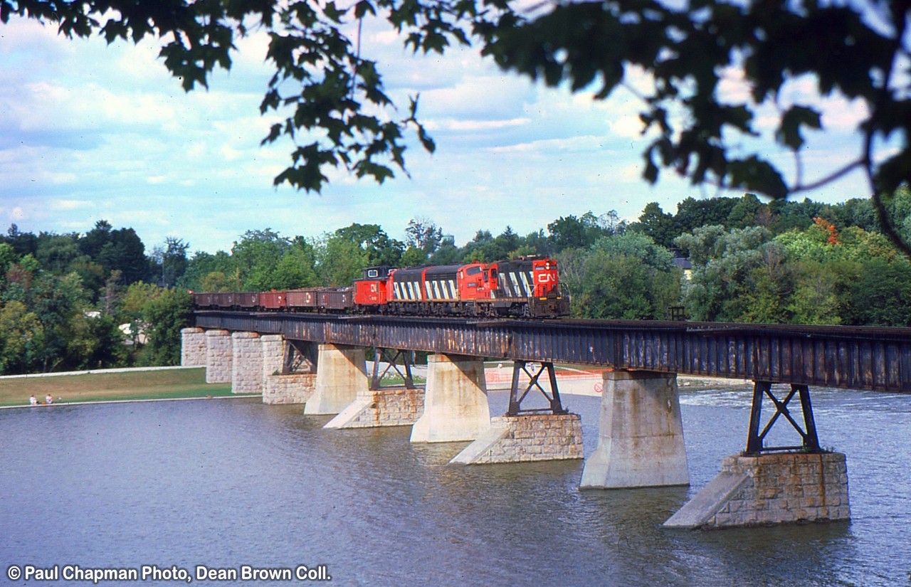 CN GP9 4572, CN F7Au 9166, and CN F7Au 9177 crossing the Grand River on the CN Hagersville Sub heading Southbound.