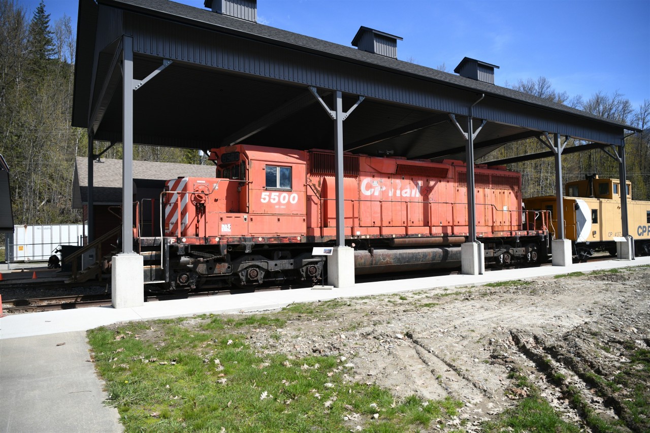 Under Cover  
CP 5500 DRF-30A2 is now parked beneath its relatively new canopy shelter at the Revelstoke Railway Museum. 
There are plenty of exhibits inside and out at the museum making for an interesting couple of hours should you have the opportunity to visit.