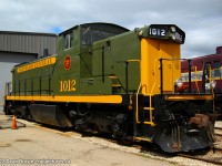 WCRX GMD1u 1012 Freshly repainted.