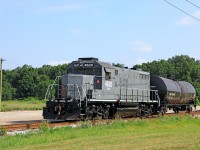With Essex Terminal 108 getting work done at Lambton Diesel in Sarnia, LDSX 4620 GP9R works the 0630 Job switching Ojibway Yard in west Windsor. I don't know if the 4620 is on loan or on lease. Will the 108 return in new paint? Time will tell.
