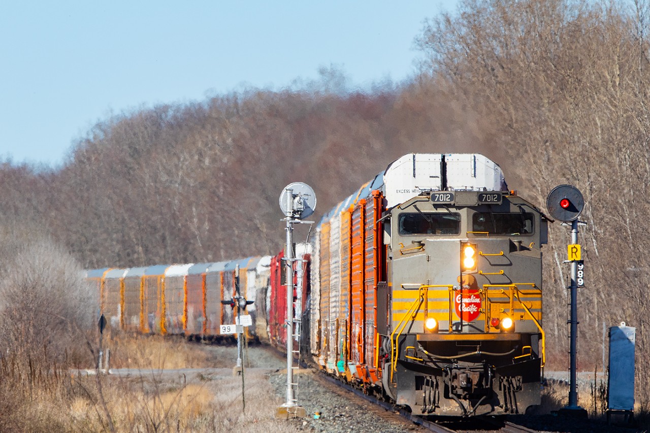 CP 7012 eastbound through Trenton.