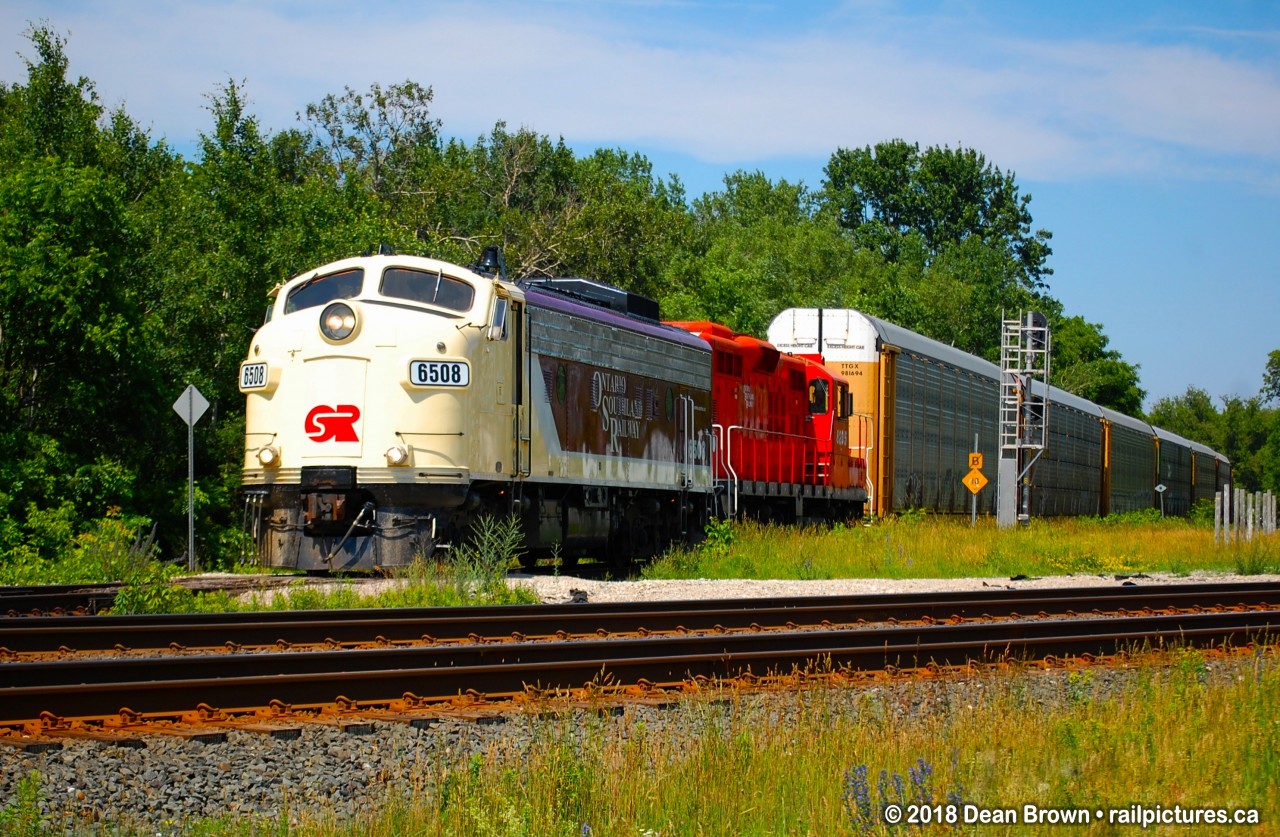 OSR 6508 is approaching the diamond at CN Carew on the St. Thomas Sub heading back to Ingersoll.