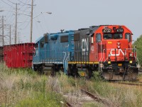 A mid-afternoon departure for L554, seen waiting for a light before heading west for Aldershot.

   