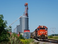 CN 589 is lifting grain cars at Les Grains Jp Inc, a client served off of a VIA Rail owned line. After this the train will head towards Coteau.