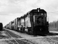 B&O GP40-2 4048 and B&O GP40-2 4253 at Montrose Yard.
