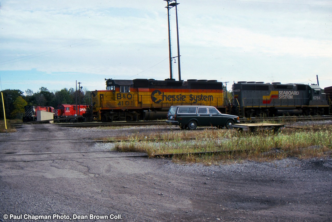 B&O GP40-2 4104 and SSB GP40-2 6764 at Montrose Yard.