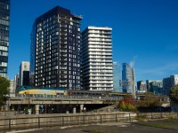 In a surprising development, two HEP consists have been in the Ottawa-Quebec City rotation during the last couple of weeks. Here VIA 33 is almost at Central Station with VIA 901 on the tail end.