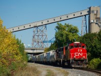 Fall colours are starting to show as CN 9590 & CN 9410 lead CN 500 through Pointe St-Charles.