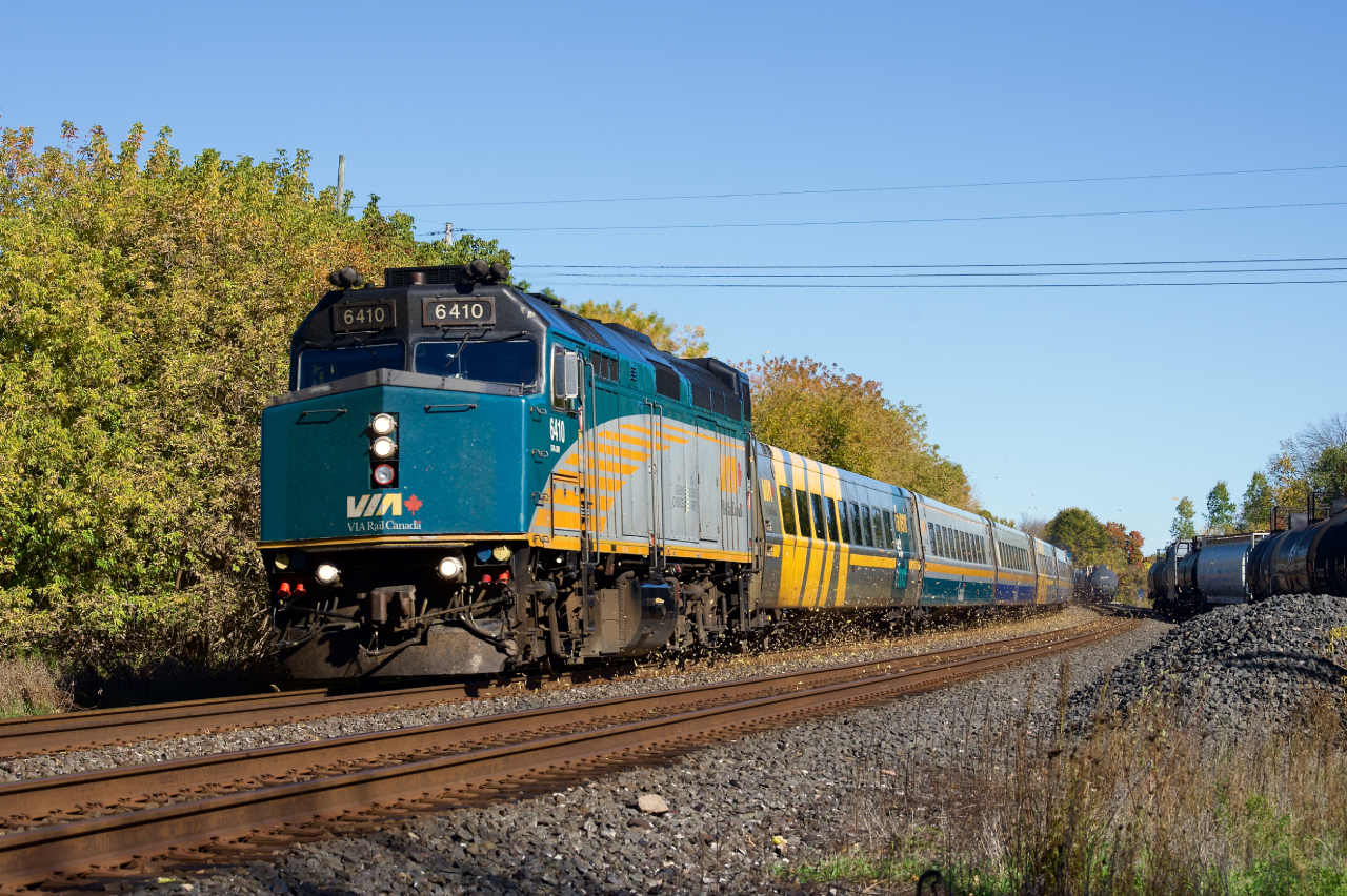 VIA 65 kicks up the leafs as it passes through Cardinal at high speed. At right is where CN interchanges with Ingredion.