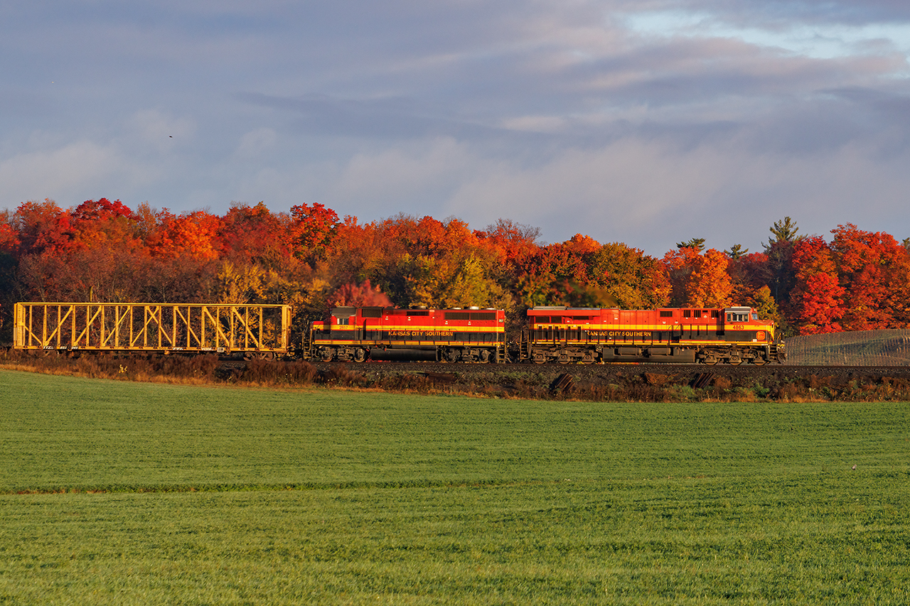 Train rumours come and go, and a KCS GP40 coming into Canada would be a first. But there was no way it would still be around after sunrise.....or would there? Congestion at Wolverton(3 trains at once.....and an RTC curled up in the fetal position) led to 2-230 passing through peaking Southern Ontario colours. It's better to be lucky than good.