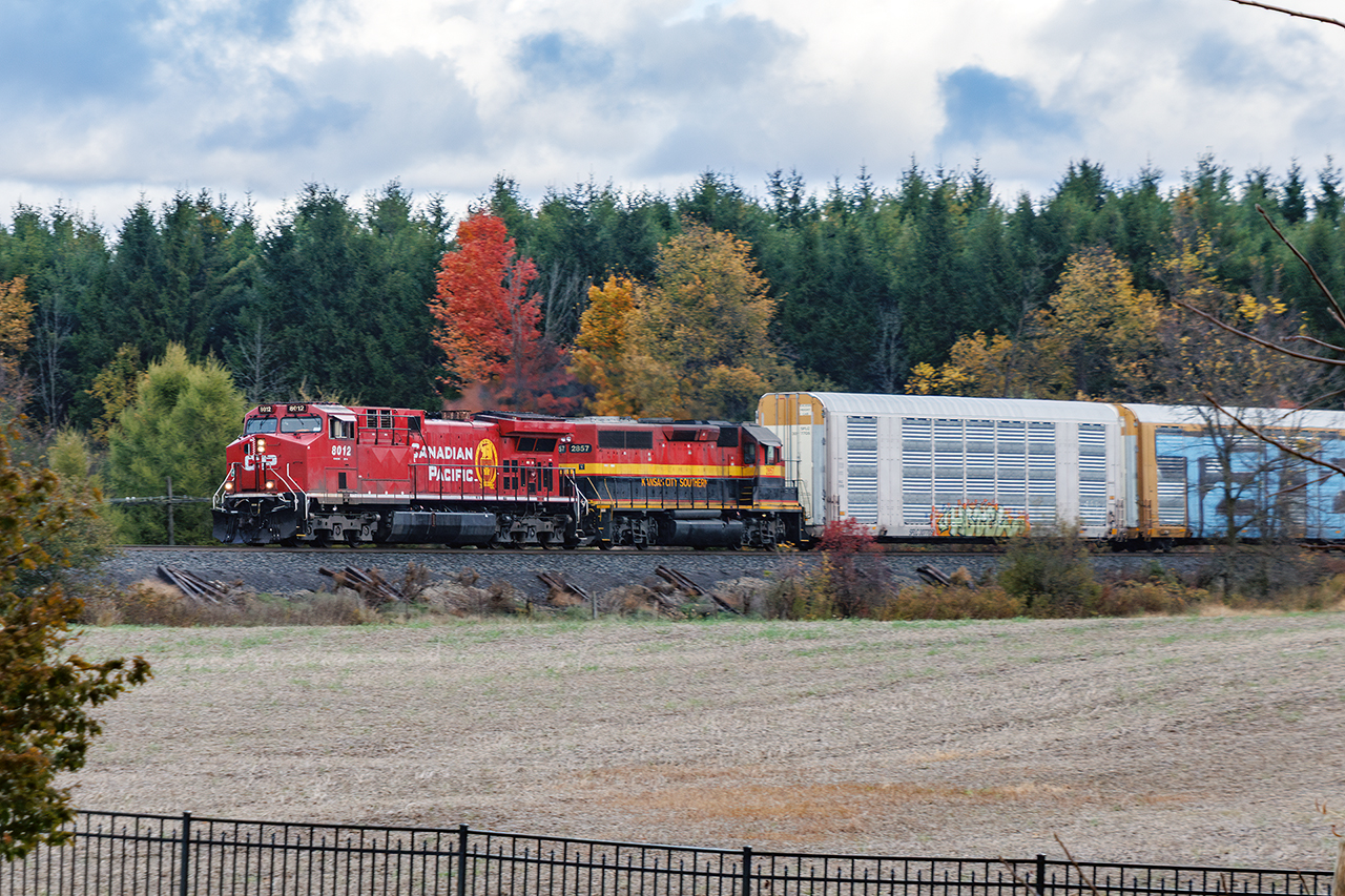 GP40 2857 didn't stick around for long. I had figured it got thrown on 2-230 because nothing else was available. Back to the US it goes.....