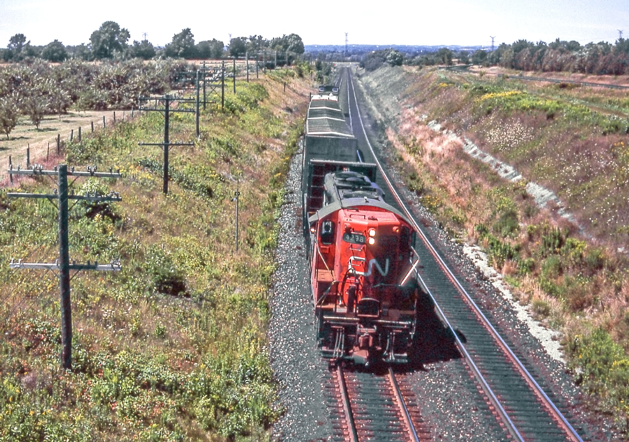 CN 4298 is in Newcastle, Ontario on July 31, 1987.