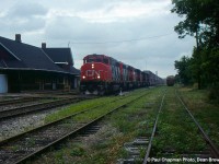 CN GP40-2LW 9420 leads 254 (Double Stacks) 