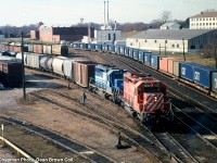 CP SD40 5522 and GATX SD40-2 7364 at London Yard.