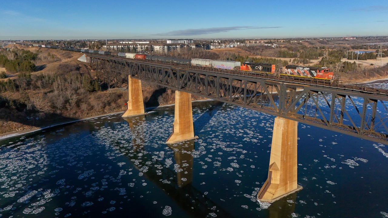 A pair of SD40-2W bring a transfer from Walker Yard to Clover Bar.
