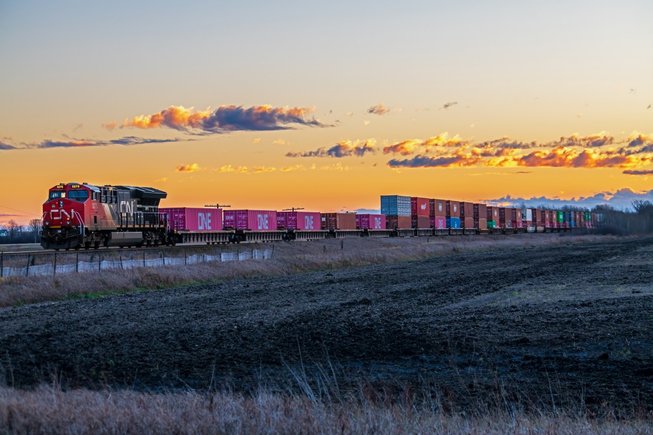 An early morning East bound departure for the CN. Making their way through Glass Manitoba on the way to North West Ontario (and beyond).