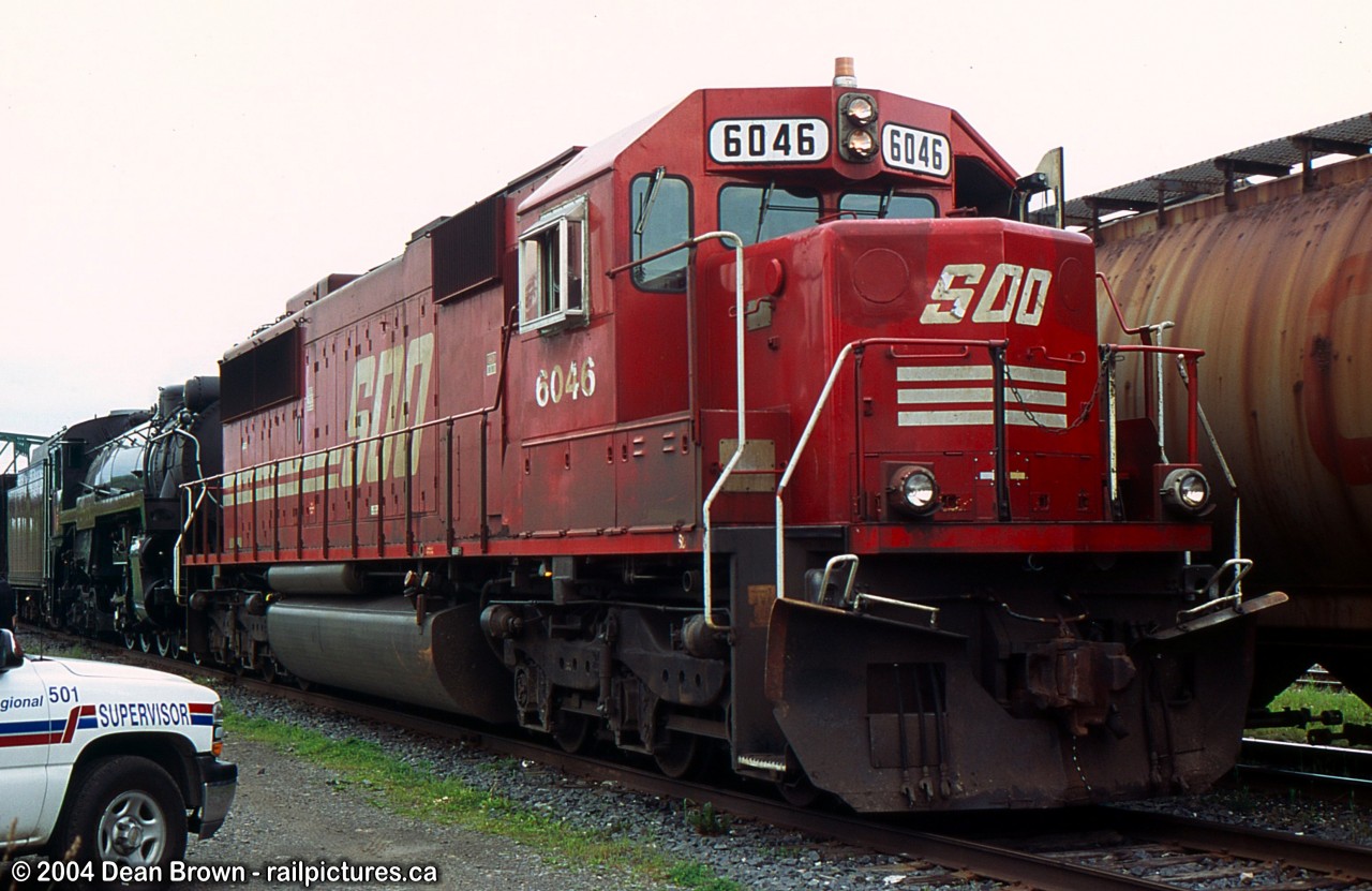 SOO 6046 East is holding at Fort Erie to allow CN 335 to run around them and cross the International Bridge first, then they will follow them shortly.