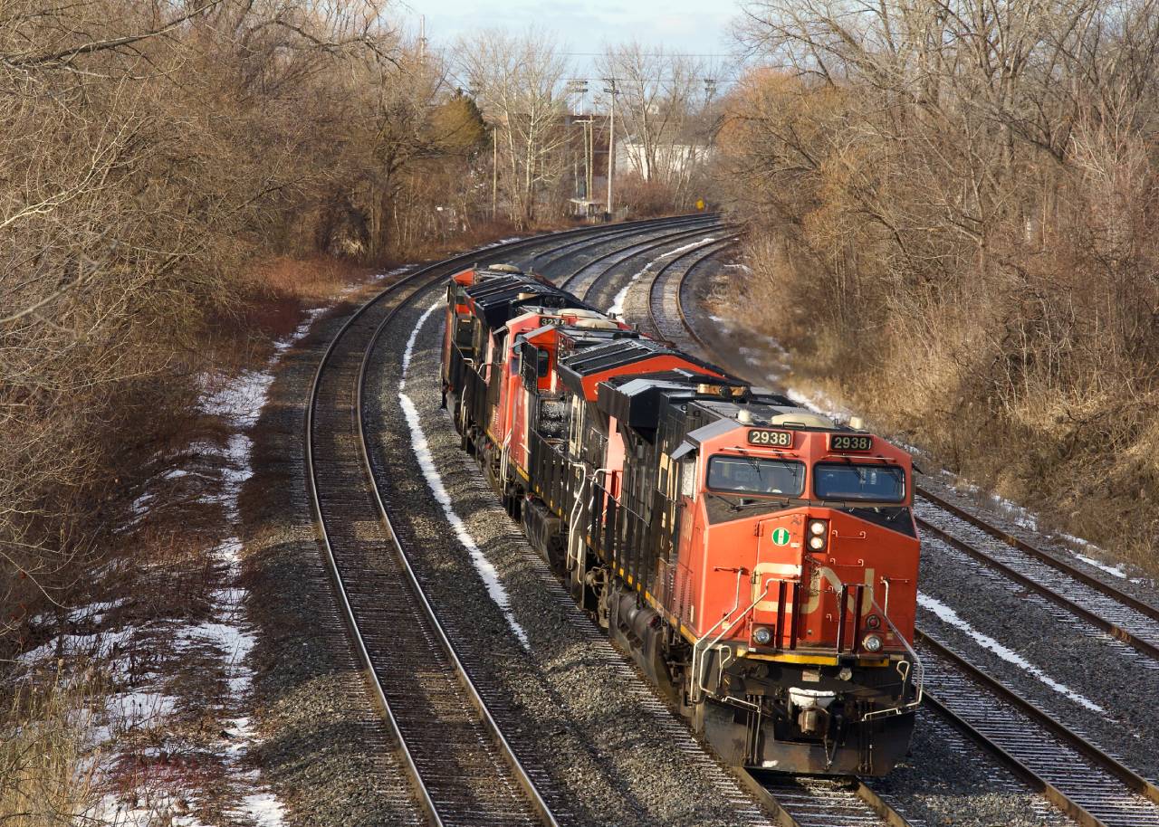 CN 126's power is heading back to Taschereau Yard after bringing cars to the Port of Montreal.