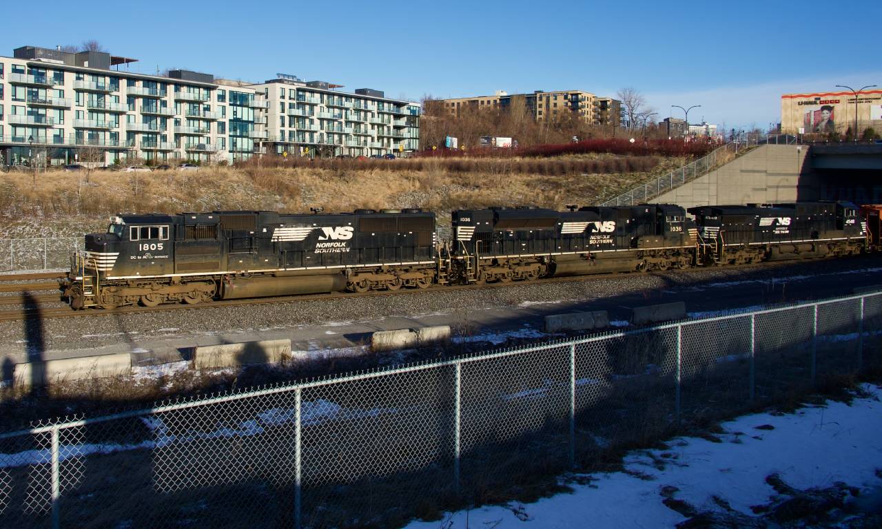 Run-through train CN 529 with NS 1805, NS 1036 & NS 4548 for power has just passed Turcot Ouest.