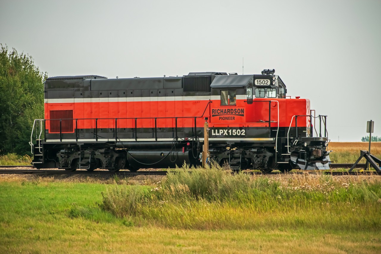 LLPX 1502 sitting on the South edge of Davidson Saskatchewan at the Richardson Pioneer elevator.