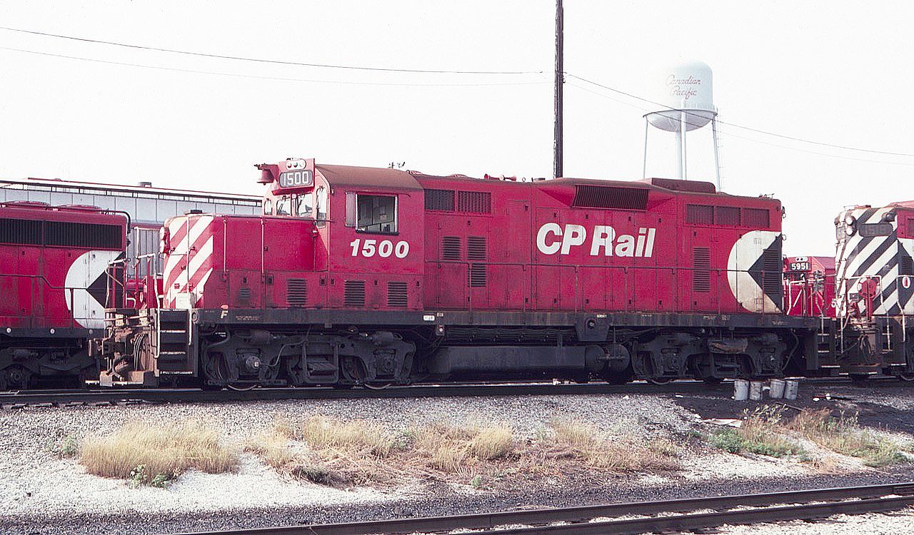 Another shot from that August 1983 visit to Agincourt Yard shows CP 1500, a GP-7u rebuild (the series was 1500-1511). Nice old action red paint scheme and note the Canadian Pacific water tower in the background. The internet says that the rebuilds occurred between 1980 and 1984 with the 1500 getting done in 1980.