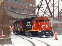 Ex-BNSF CN 4960 is in fresh CN paint as CN 500 does some switching in the Port of Montreal.