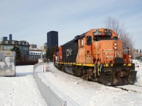 CN 500 is leaving the Port of Montreal light power a few minutes past noon with CN 4729 & ex-BNSF CN 4960.