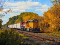 Shortly after <a href=https://www.railpictures.ca/?attachment_id=21064>GEXR 431</a> passed, GEXR 580, making a Saturday run to Guelph, will drop their train in XW12 and return light power to Kitchener.