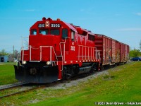 GIO Rail with JLCX GP35 3502 lifts the two boxcars.