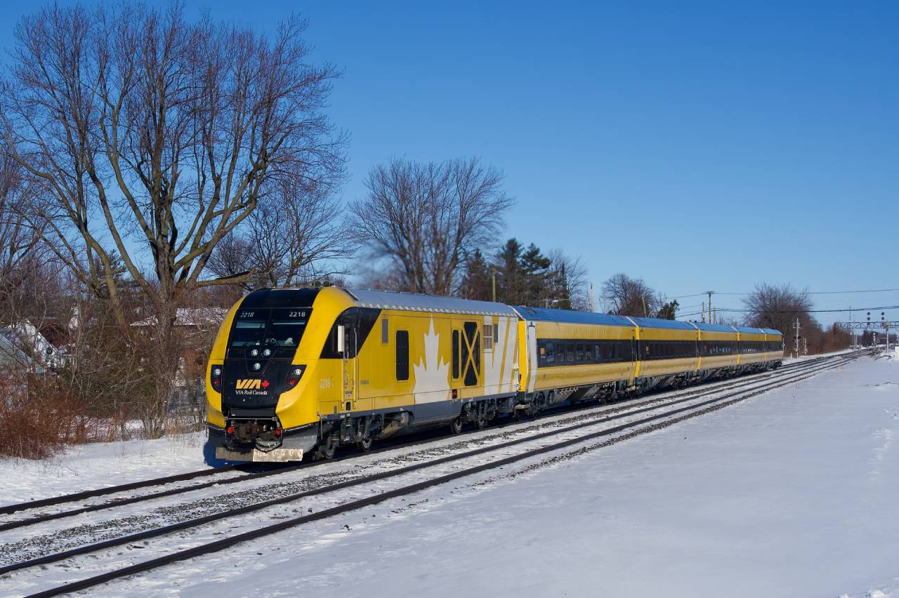 Running seven minutes ahead of VIA 67, VIA 667 has the Lumi consist and is heading to Belleville to pick up stranded Siemens equipment.
