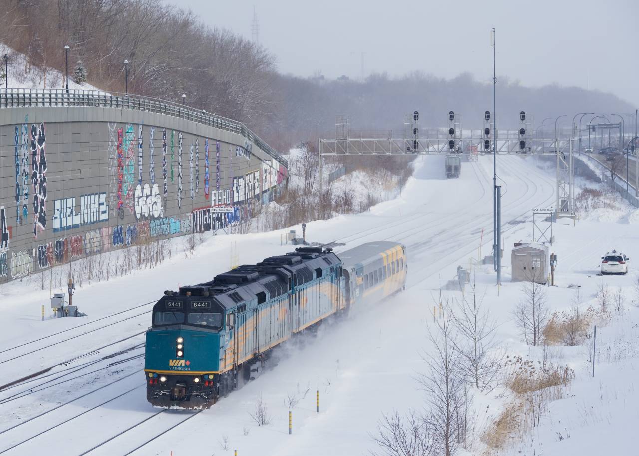 VIA 6441 is on its way to CAD to drop off VIA 6449 & VIA 3365.