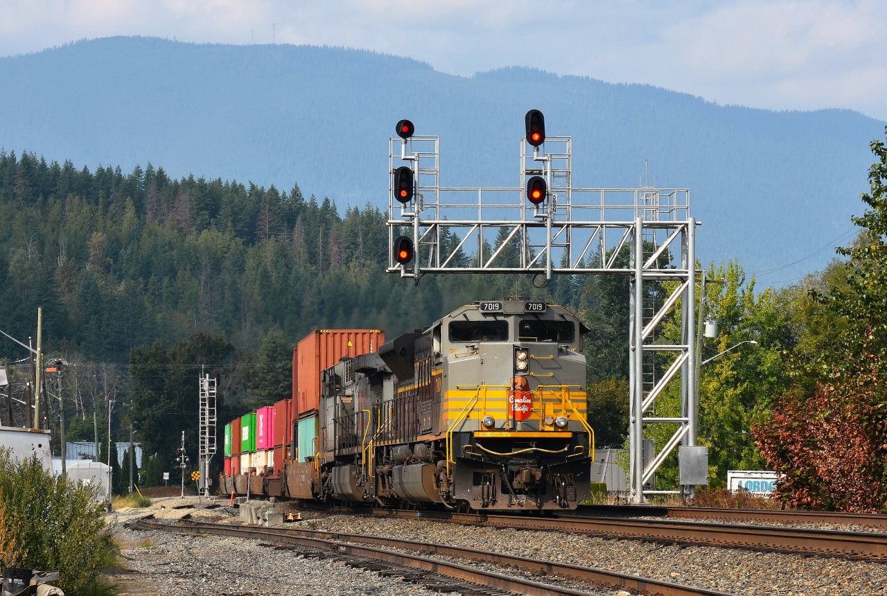 We're just to the east of Salmon Arm, and there is a nice stretch where the roadway parallels the CPKC main line.  A short wait gave us CP 7019 & KCSM 4533 eastbound. This location is mostly a cottage area just off of Trans-Canada Hwy 1.