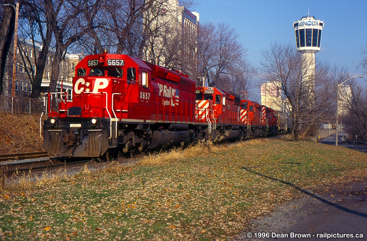 CP 5657 North approaching Montrose on the Hamilton Sub bound for Welland on a Sunday morning in Nov of 1996,