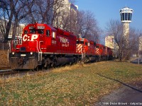 CP 5657 North approaching Montrose on the Hamilton Sub bound for Welland on a Sunday morning in Nov of 1996,
