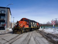 CN YRP002 is headling light power to Bitumar to lift empties in east end Montreal with CN 4135 & CN 7272 for power.